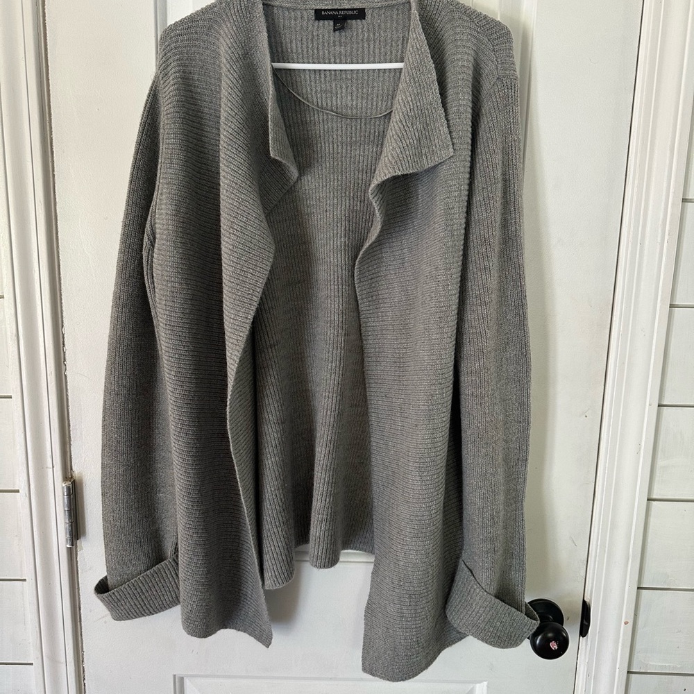 Banana Republic Gray Women's Cardigan Sweater